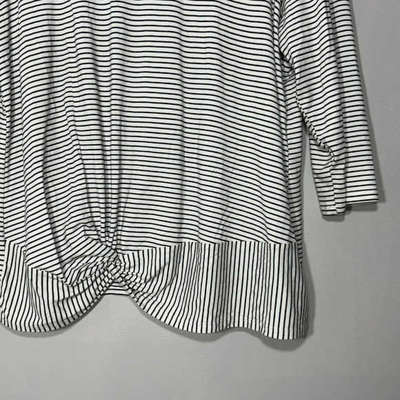 Chico's White Black Stripe Pullover Top Women Large Round Neck 3/4 Sleeve - Picture 11 of 12